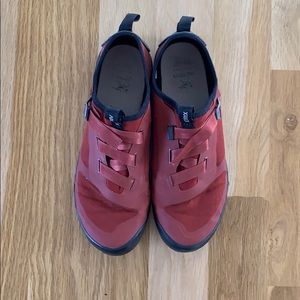 Arc’teryx Men’s Sneaker Size 10.5